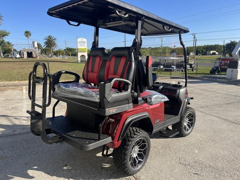 2025 Evolution D5 Maverick 2+2 Pearl White | 4-Seater Lifted Golf Cart - Image 2