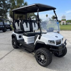 2025 Evolution D5 Maverick 4 Sky Blue | 4-Seater Forward-Facing Golf Cart