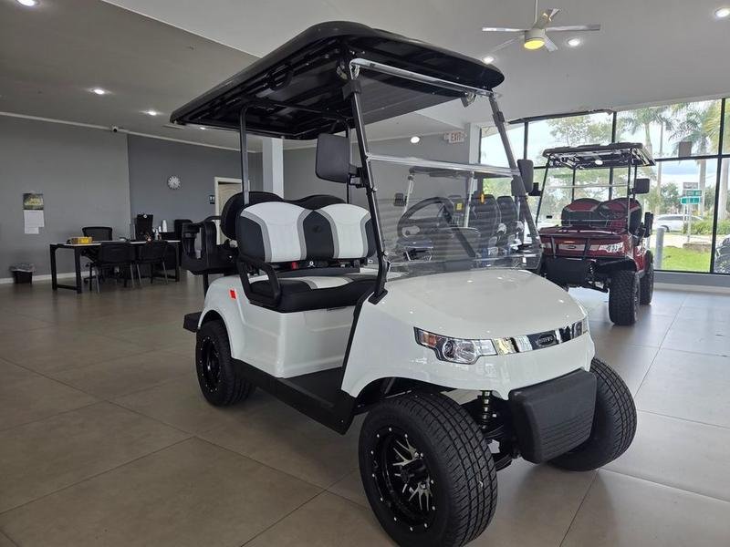 2025 STAR EV Capella 2+2 LSV | White Finish | Street Legal 4-Passenger Electric Sale!